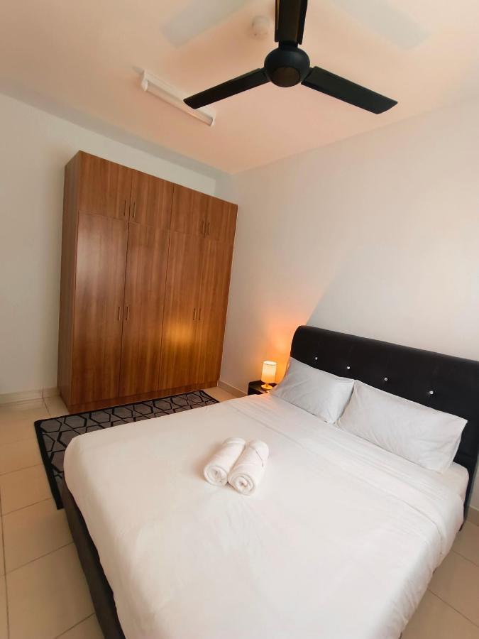 Klia Airport Homestay 10 Sepang Exterior photo